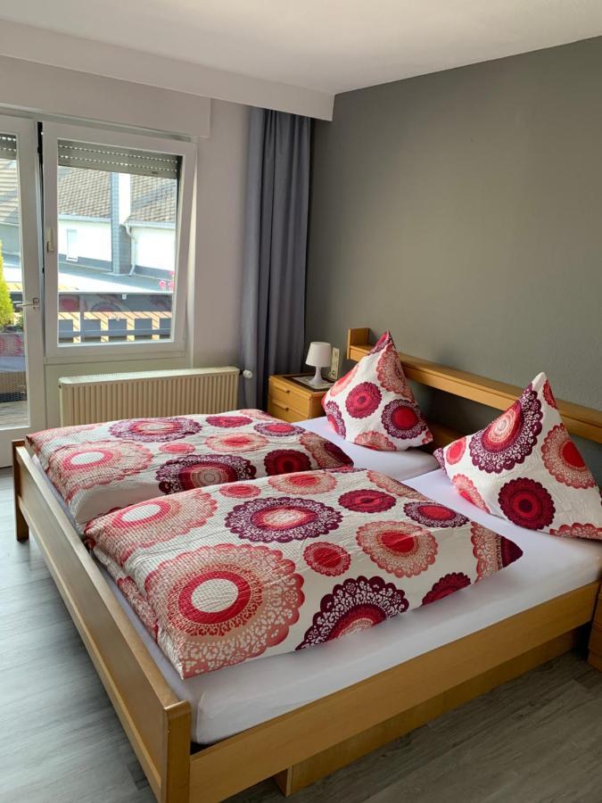 Bed and Breakfast Vina Am Ring Mannebach  Экстерьер фото
