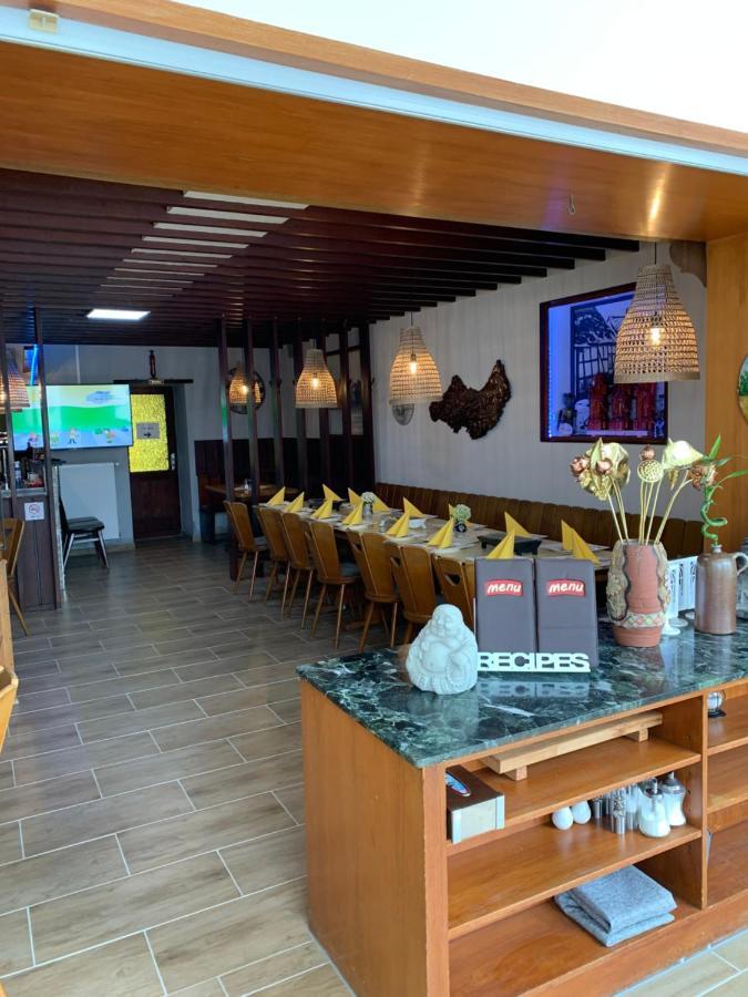 Bed and Breakfast Vina Am Ring Mannebach  Экстерьер фото