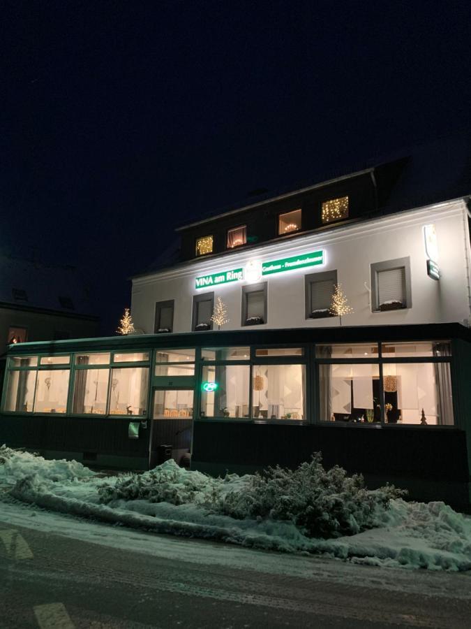 Bed and Breakfast Vina Am Ring Mannebach  Экстерьер фото