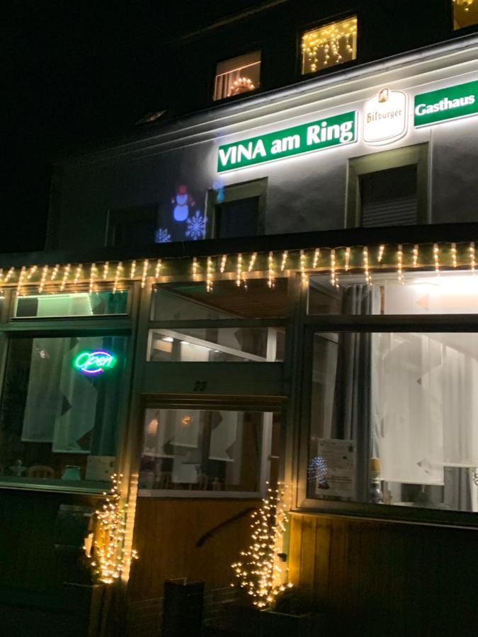 Bed and Breakfast Vina Am Ring Mannebach  Экстерьер фото