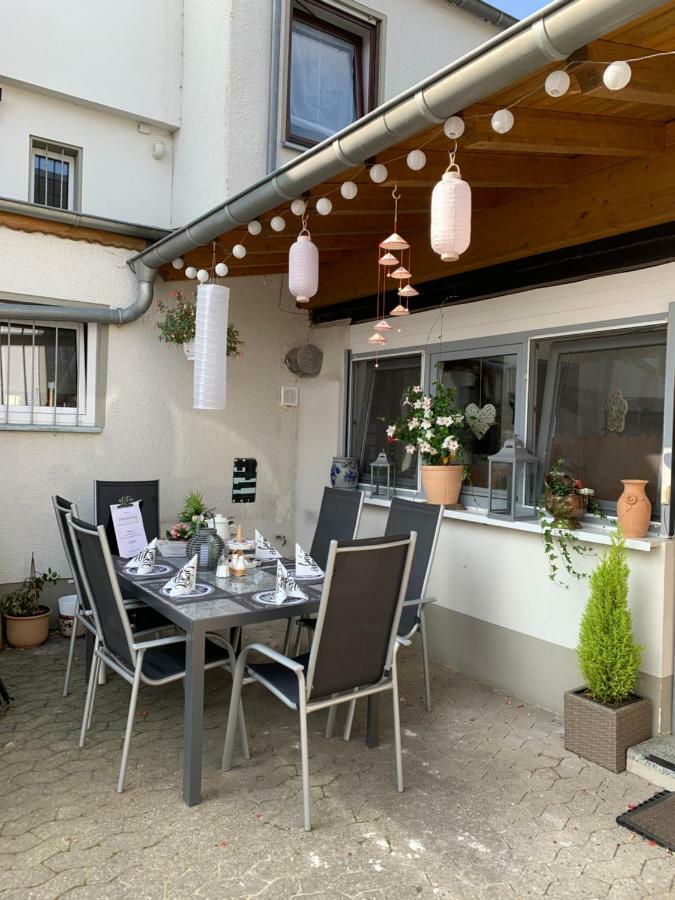 Bed and Breakfast Vina Am Ring Mannebach  Экстерьер фото
